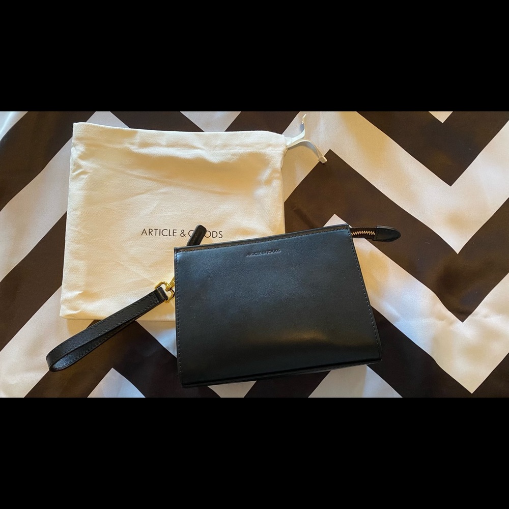 Handheld Pouch in Black Smooth Nappa Leather